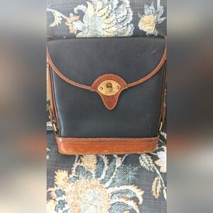 Vintage, Classic  D&B Leather Cavalry Spectator Crossbody Bag